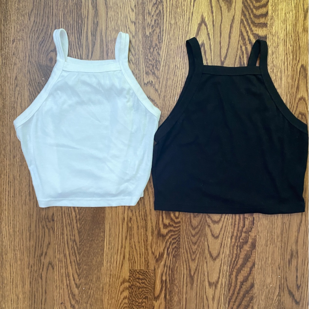 Black and white basic crop tops